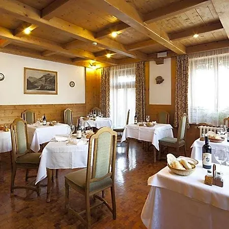 Bellaria - - Parking Hotel