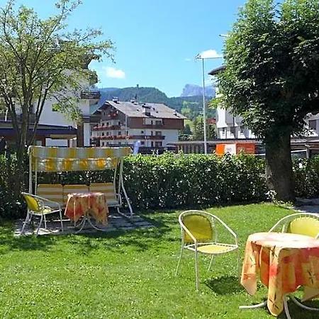 Hotel Bellaria - - Parking